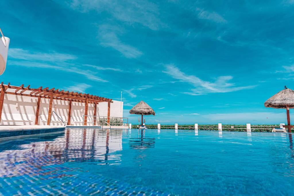 Villas Marlin 108, A Pie De Playa, Albercas, Jacuzi, Ubicacion Inmejorable Cancún Kültér fotó